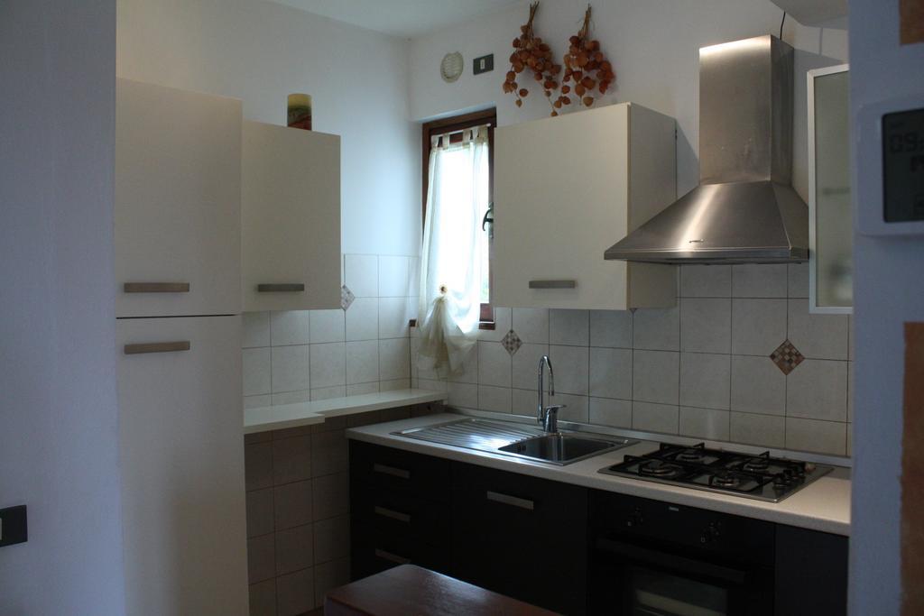 Casa delle Ortensie Apartamento Luino Habitación foto