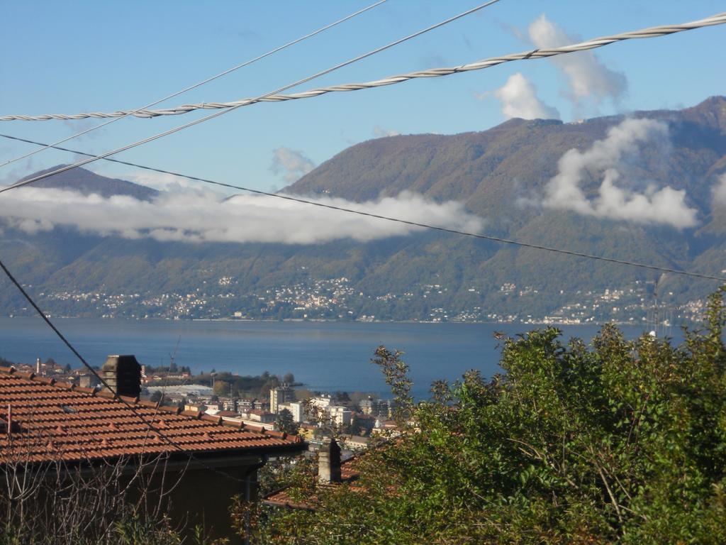 Casa delle Ortensie Apartamento Luino Habitación foto